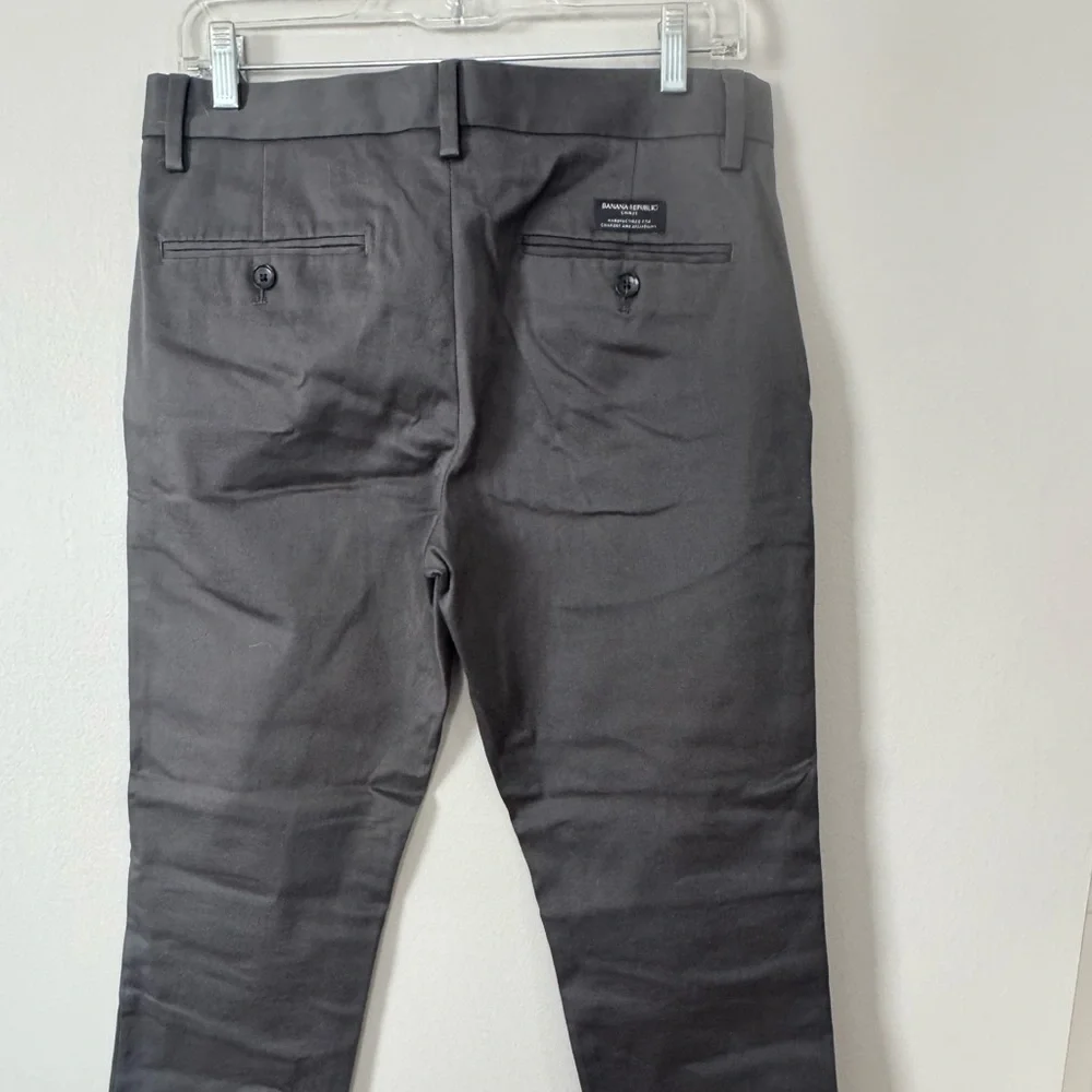 Banana Republic Aiden Slim Fit Chino Pants Men's Size 30x28 Gray Performance